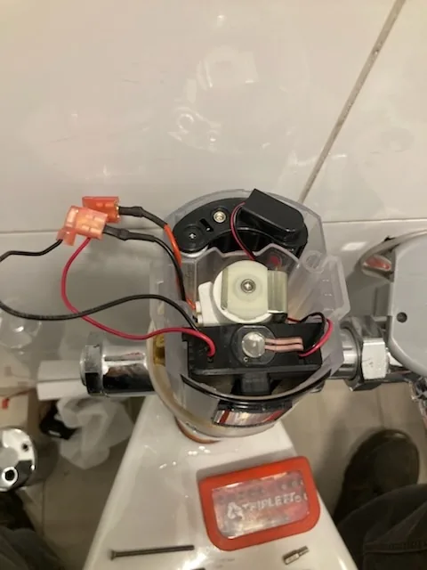 A sensor flush valve opened up for repair